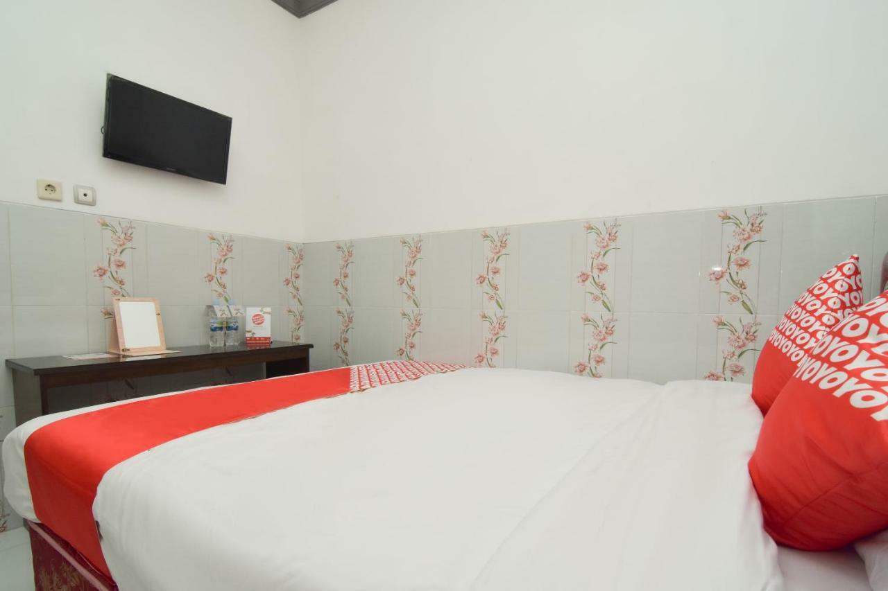 Dua Putri Villa Pasuruan Exterior foto