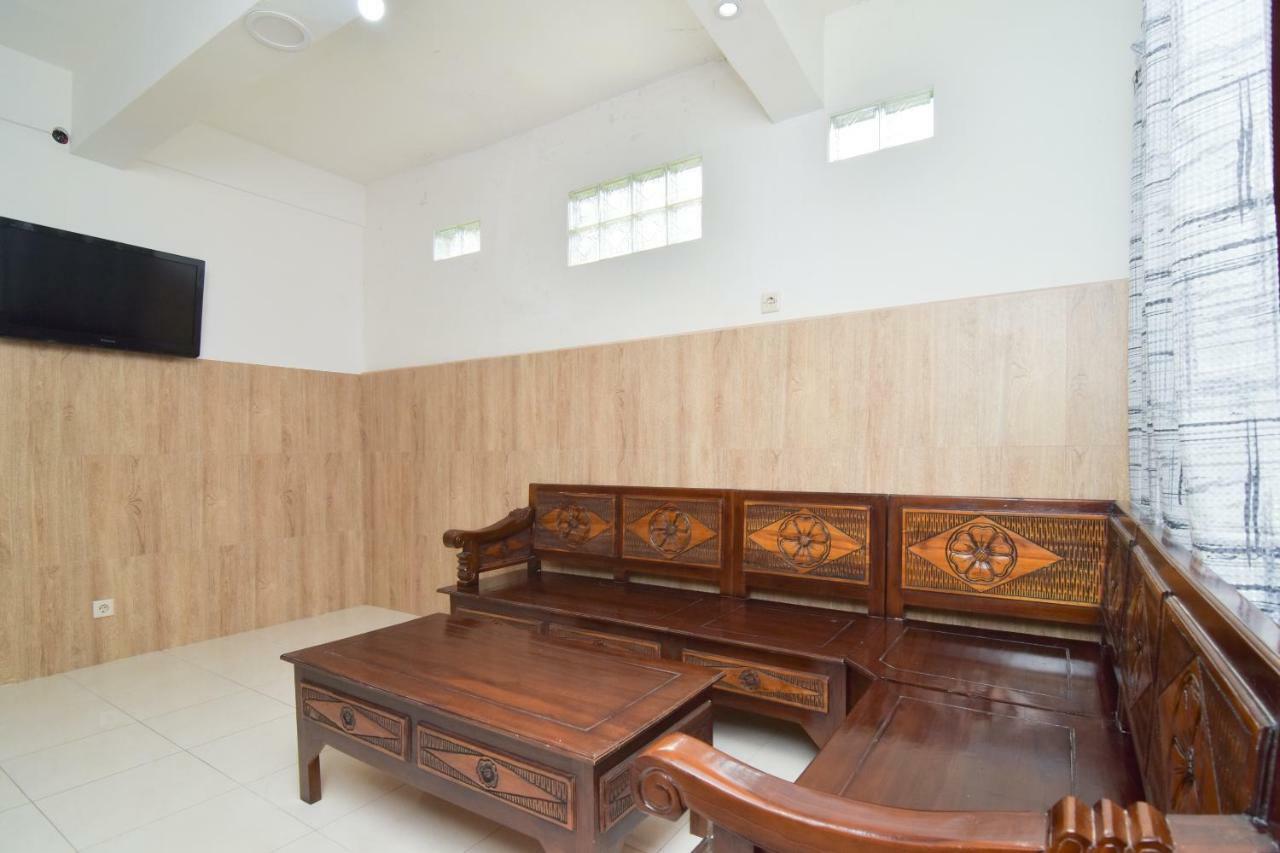 Dua Putri Villa Pasuruan Exterior foto